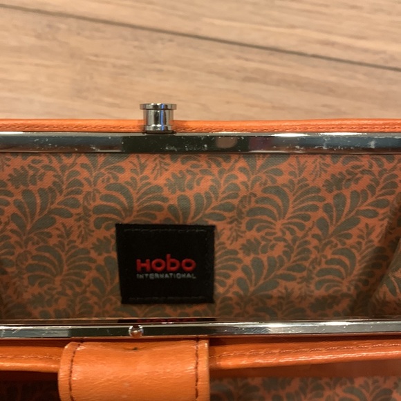 Hobo International wallet – Orange - Picture 14 of 16